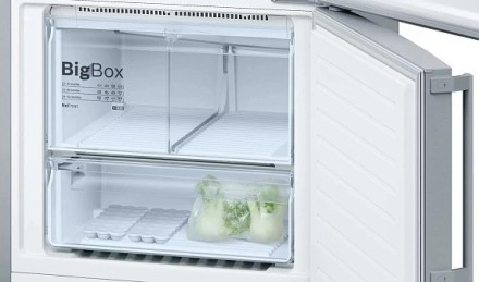 Двухкамерный холодильник Bosch KGN76AI30U