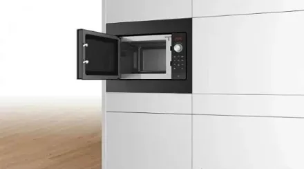 Микроволновая печь Bosch BFL 523 MB3