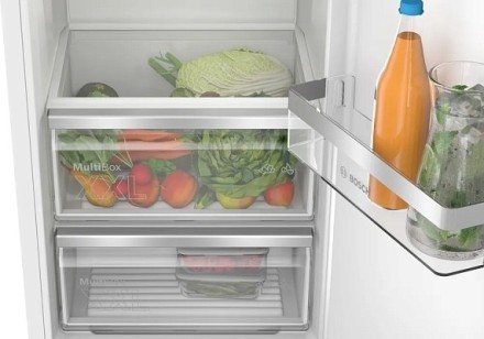 Встраиваемый однокамерный холодильник Bosch KIR81VFE0