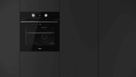Духовой шкаф Teka HLB 8510 P, цвет черный