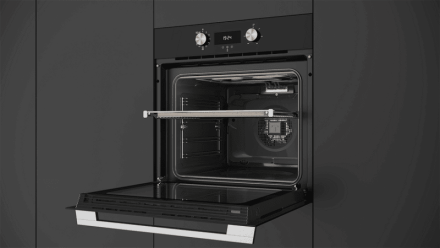 Духовой шкаф Teka HLB 8510 P, цвет черный