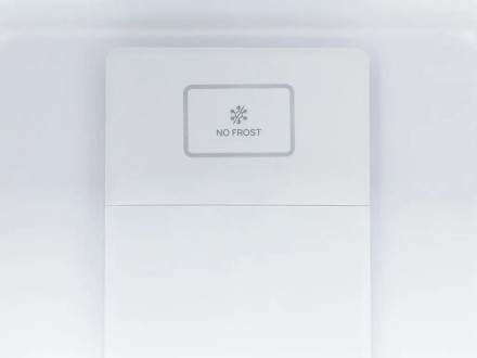 Холодильник Vard VRC195NI двухкамерный с нижней морозильной камерой