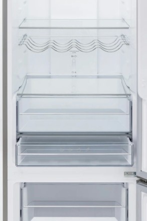 Холодильник Vard VRC195NI двухкамерный с нижней морозильной камерой