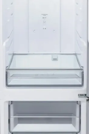 Холодильник Vard VRC195NI двухкамерный с нижней морозильной камерой