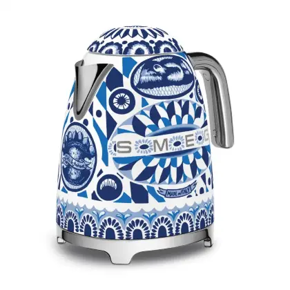 Электрический чайник Smeg KLF03DGBEU