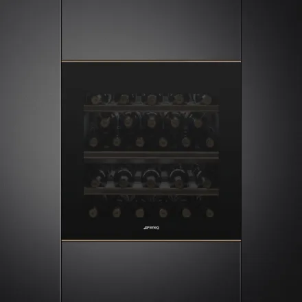 Холодильный шкаф для вина Smeg CVI629NR3 цвет черное стекло