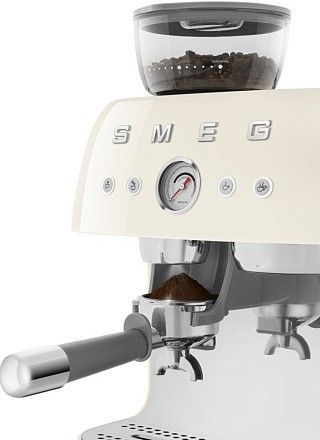 Кофемашина-эспрессо Smeg EGF03CREU