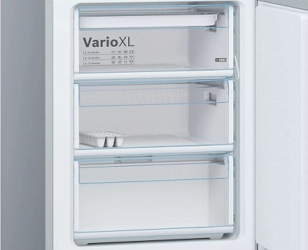 Двухкамерный холодильник Bosch KGE39XL21R