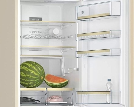 Двухкамерный холодильник Bosch KGN39AK31R