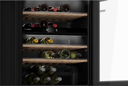 Винный шкаф Bosch KWK16ABGA