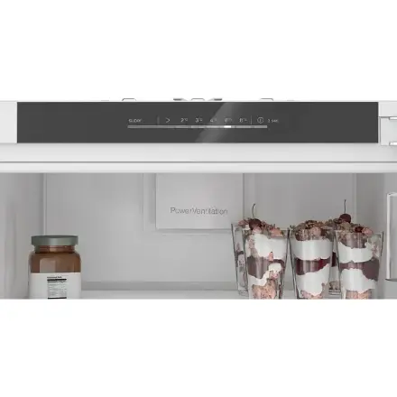 Встраиваемый однокамерный холодильник Bosch KIR81ADD0