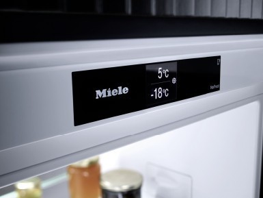 Холодильник Miele KFN 7795 D встраиваемый, цвет белый