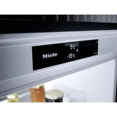 Холодильник Miele KFN 7795 D встраиваемый, цвет белый