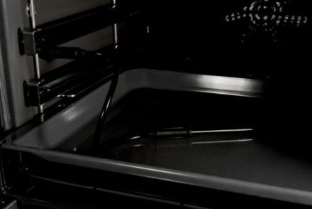 Духовой шкаф Bosch HBG557SB0R