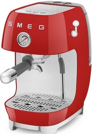 Кофемашина-эспрессо Smeg ECF03RDEU