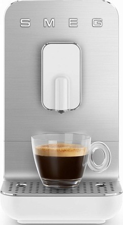 Автоматическая кофемашина Smeg BCC11WHMEU