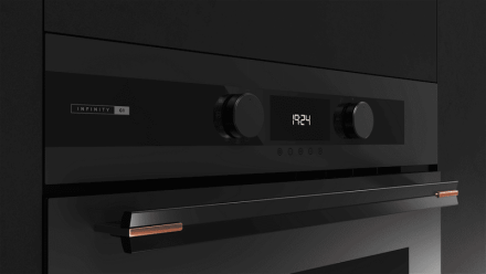 Компактный мультифункциональный духовой шкаф с функциями микроволновой печи и режимом турбо