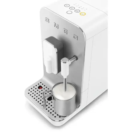 Автоматическая кофемашина Smeg BCC12WHMEU