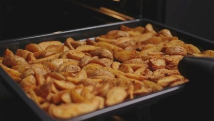 Компактный мультифункциональный духовой шкаф с режимом турбо