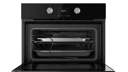 Компактный мультифункциональный духовой шкаф с пароваркой и режимом турбо