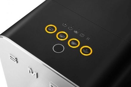 Автоматическая кофемашина Smeg BCC12BLMEU