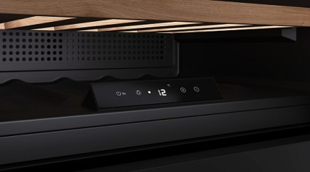 Винный шкаф Teka RVI 10024 GBK встраиваемый черный