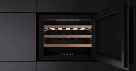 Винный шкаф Teka RVI 10024 GBK встраиваемый черный