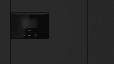 Встраиваемая микроволновая печь с грилем на 22 л с керамической базой/ Коллекция Full Black