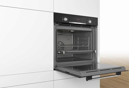 Духовой шкаф Bosch HRA334EB0