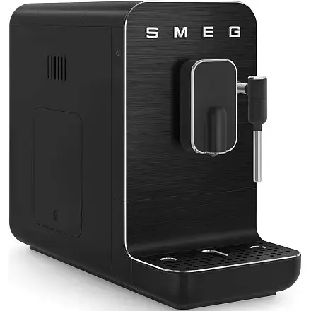 Автоматическая кофемашина Smeg BCC02FBMEU
