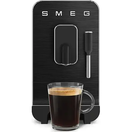 Автоматическая кофемашина Smeg BCC02FBMEU