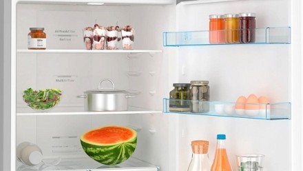 Двухкамерный холодильник Bosch KGN55VL21U