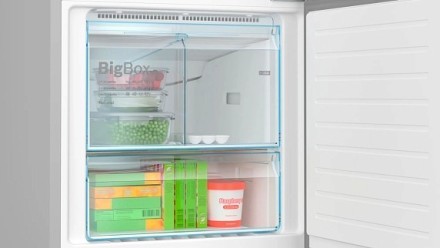 Двухкамерный холодильник Bosch KGN55VL21U