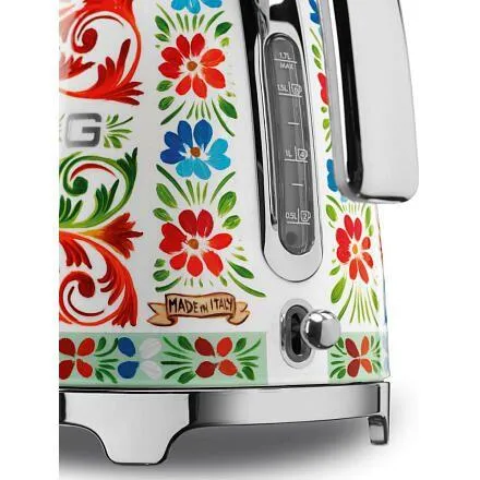 Электрический чайник Smeg KLF03DGEU