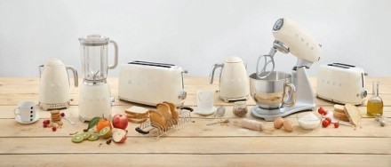 Тостер Smeg TSF02CREU