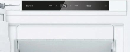 Встраиваемая морозильная камера Bosch GIN81VEE0