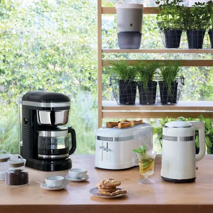 Капельная кофеварка KitchenAid бежевая, 5KCM1209EAC