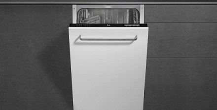 Посудомоечная машина Teka DW1 455 FI черная