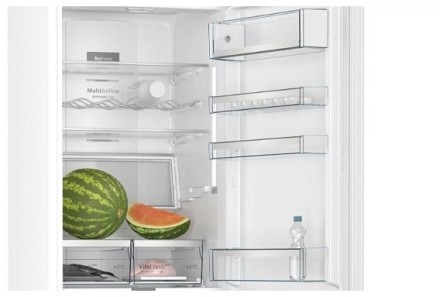 Двухкамерный холодильник Bosch KGN39AW32R