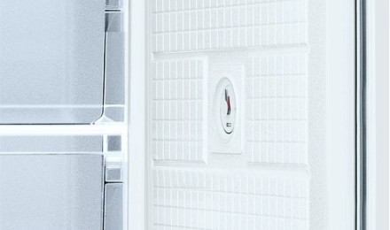 Встраиваемая морозильная камера Bosch GUD 15 ADF0