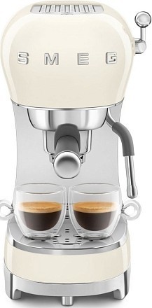Кофемашина-эспрессо Smeg ECF02CREU