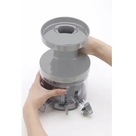 Соковыжималка шнековая Smeg SJF01PBEU пастельный голубой