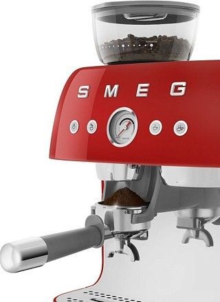 Кофемашина-эспрессо Smeg EGF03RDEU